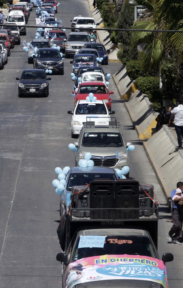 Hacen caravanas pro vida en Acapulco Chilpancingo Zihuatanejo y