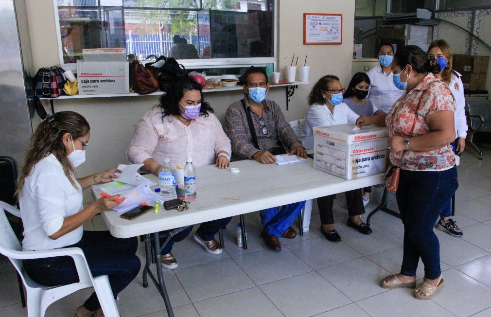Señala la secretaria de Salud a Finanzas por la falta de pago a Vectores de  Zihuatanejo - El Sur Acapulco suracapulco I Noticias Acapulco Guerrero