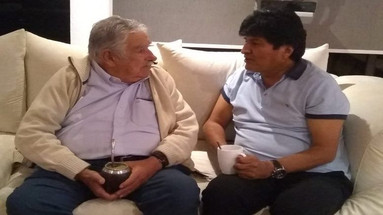 Los expresidentes de Uruguay y Bolivia, José Mujica (i) y Evo Morales (d). Foto: Twitter