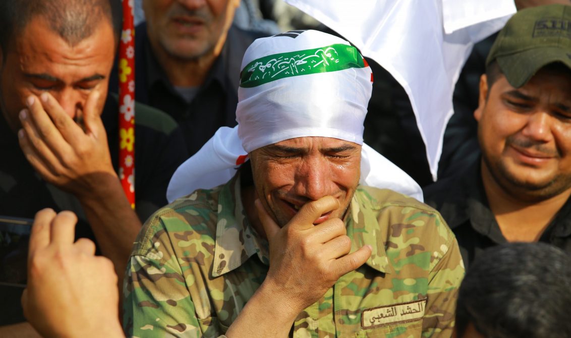 Doliente asiste a funeral de Qasem Soleimani, asesinado por un dron estadunidense. Foto: Ameer Al Mohmmedaw/dpa