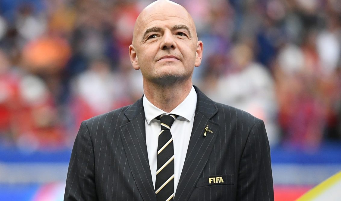 10042020-07/07/2019 FILED - 07 July 2019, France, Decines-Charpieu: FIFA President Gianni Infantino attends the FIFA Women's World Cup final soccer match between USA and the Netherlands at the Parc Olympique Lyonnais. Infantino expects the men's 2022 FIFA World Cup in Qatar to be exceptional. Photo: Sebastian Gollnow/dpa DEPORTES Sebastian Gollnow/dpa