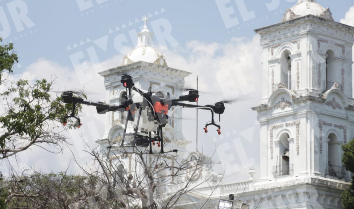 Sanitizan con drones el Zócalo de Chilpancingo por el coronavirus - El Sur  Acapulco suracapulco I Noticias Acapulco Guerrero