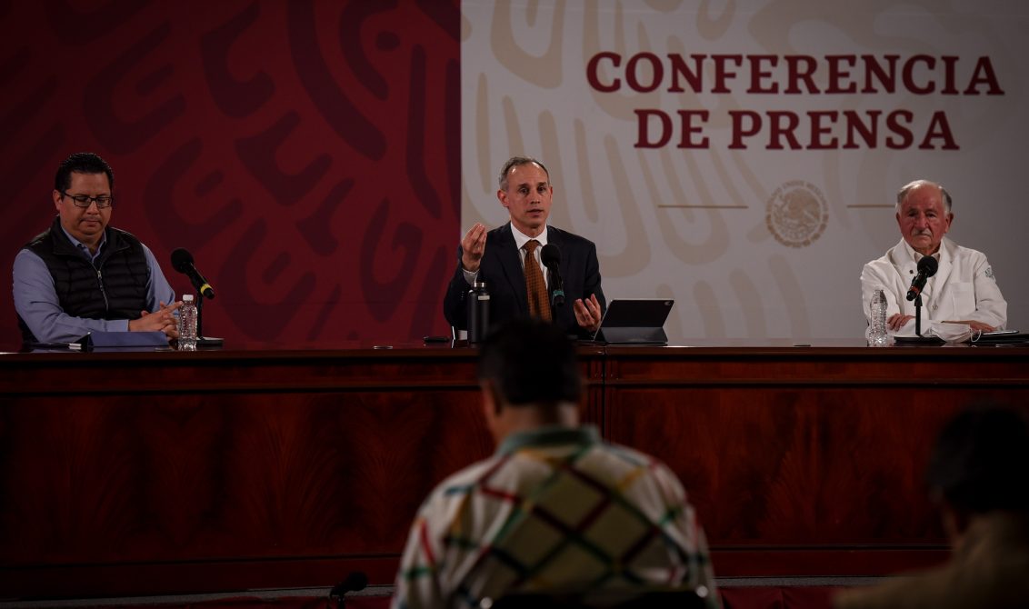 CIUDAD DE MÉXICO, 23JUNIO2020.- Conferencia de prensa que ofrece todas las noches en Palacio Nacional el Subsecretario de Prevención y Promoción de la Salud, Hugo López Gatell Ramírez, sobre la situación que se vive en México ante la emergencia sanitaria. Participaron también en el evento Jose Luis Alomía Zegarra, director general de Epidemiología, y Felipe Cruz Vega, titular de la División de Proyectos Especiales en Salud del Instituto Mexicano del Seguro Social. FOTO: PEDRO ANZA /CUARTOSCURO.COM