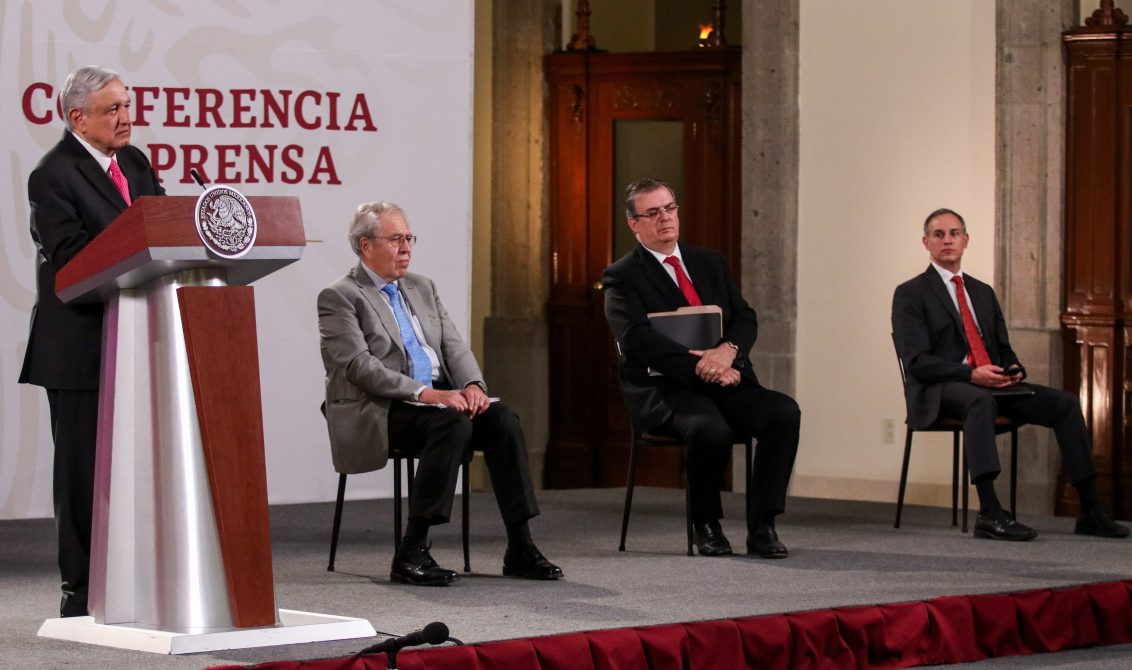 CIUDAD DE MÉXICO, 21JULIO2020.- Conferencia de prensa mañanera del presidente Andrés Manuel López Obrador en compañía del Jorge Alcocer, secretario de Salud; Hugo López-Gatell, subsecretario de Prevención y Promoción a la Salud, y Marcelo Ebrard, secretario de Relaciones Exteriores, para presentar dar detalles sobre el avance de la pandemia de Covid-19. FOTO: GALO CAÑAS /CUARTOSCURO.COM