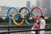 (200717) -- TOKIO, 17 julio, 2020 (Xinhua) -- Imagen del 17 de julio de 2020 de los Aros Olímpicos en el Parque Marino Odaiba, en Tokio, Japón. Los pospuestos Juegos Olímpicos de Tokio se llevarán a cabo en las mismas sedes bajo un calendario casi idéntico al planificado antes de que los Juegos fueran retrasados debido a la pandemia de la COVID-19 en marzo, anunciaron el viernes los organizadores de los Juegos. (Xinhua/Du Xiaoyi) (mm) (da) (dp)