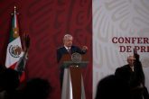 CIUDAD DE MÉXICO, 08DICIEMBRE2020.- Andrés Manuel López Obrador, presidente de México acompañado de Jorge Alcocer Varela, secretario de Salud; Marcelo Ebrard Casaubon, secretario de Relaciones Exteriores; Hugo López-Gatell Ramírez, subsecretario de Prevención y Promoción de la Salud, durante la conferencia matutina que se lleva a cabo en Palacio Nacional. FOTO: ANDREA MURCIA /CUARTOSCURO.COM