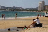 11 de Diciembre del 2020 Acapulco, Guerrero. Turistas en la playa El Morro. Foto: Carlos Alberto Carbajal