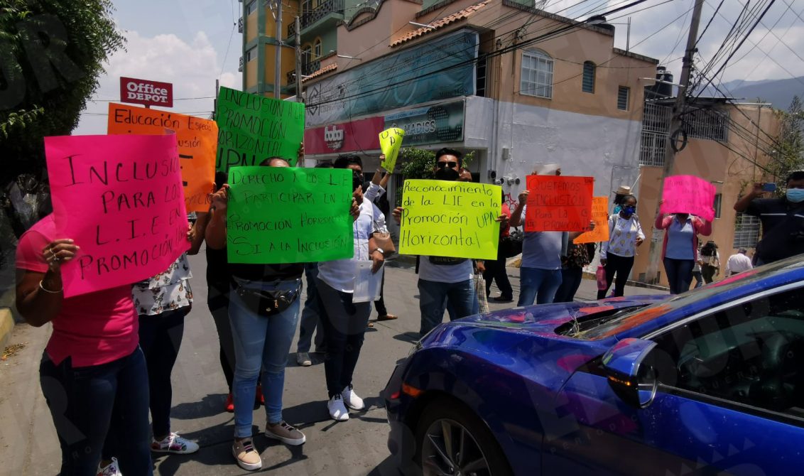 Bloquean maestros una avenida de Chilpancingo - El Sur Acapulco suracapulco  I Noticias Acapulco Guerrero