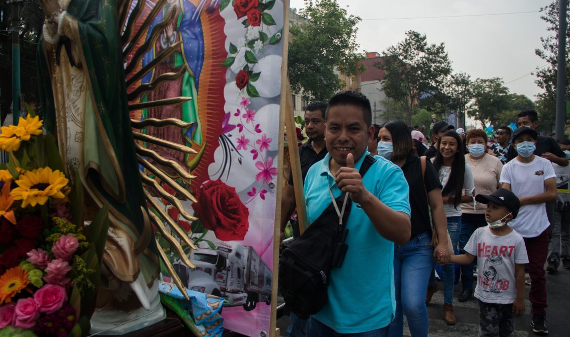 Trabajadores de la industria de la musica durante su caminata a la Basílica de Guadalupe. Foto: Cuartoscuro