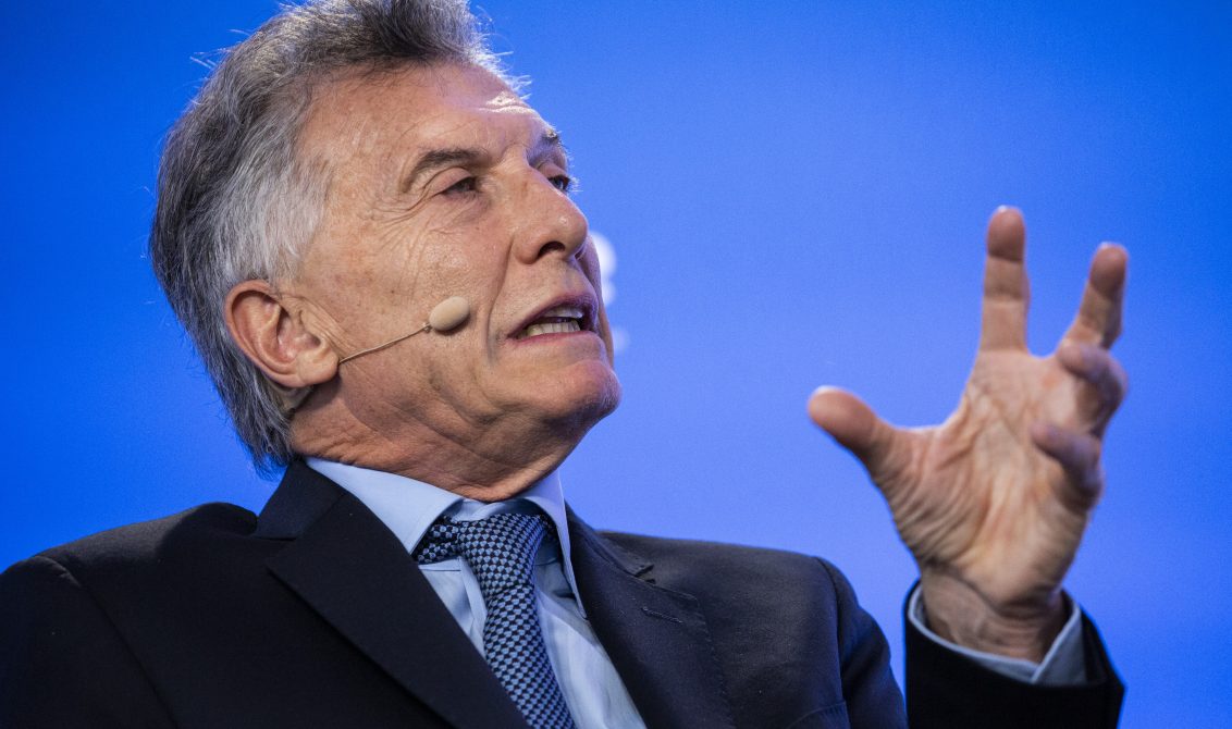 08-07-2021 El ex presidente de Argentina, Mauricio Macri, interviene en la clausura de las jornadas 'España, Europa y libertad', de los Cursos de Verano de la Universidad Complutense de Madrid, a 8 de julio de 2021, en San Lorenzo de El Escorial, Madrid, (España). Los Cursos de Verano de El Escorial celebran su 34ª edición del 5 al 30 de julio con 49 cursos, seis conferencias extraordinarias y más de 20 actividades artísticas. Durante cuatro semanas, políticos, y expertos abordan en sus ponencias diversas cuestiones sobre la pandemia de Covid-19 y la Movida Madrileña como protagonistas. POLITICA Alejandro Martínez Vélez - Europa Press