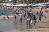 29 de diciembre del 2021 Acapulco, Gro. Bañistas que ayer disfrutaron de la playa El Morro. Foto: Carlos Alberto Carbajal