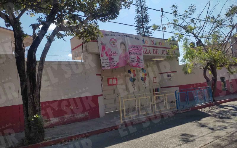 A pesar de que ya se normalizó el transporte en Chilpancingo, este viernes varias escuelas mantuvieron cerradas sus puertas, después de dos semanas de crisis por la violencia en la capital. Foto: Jessica Torres