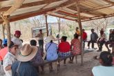 La asamblea de ayer del Cecop en el embarcadero de El Fraile, a orillas del río Papagayo. Foto: Ramón Gracida Gómez