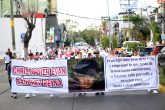 Familiares, amigos e integrantes del Colectivo de familiares de personas desaparecidas Maria Herrera, marchan en Chilpancingo a las instalaciones de la Fiscalía General del Estado, para exigir la búsqueda del adolescente Christopher Evan Sánchez, desaparecido el 11 de marzo. Foto: Jesús Eduardo Guerrero
