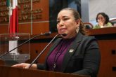 La diputada de Morena, Claudia Sierra Pérez en tribuna presentó una iniciativa para reconocer como violencia contra las mujeres la falta de libertad reproductiva. Foto: Jessica Torres Barrera